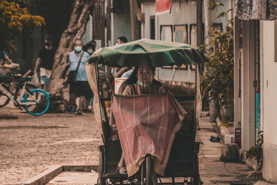 游戏引导新策略，如何智慧地引领孩子探索游戏世界